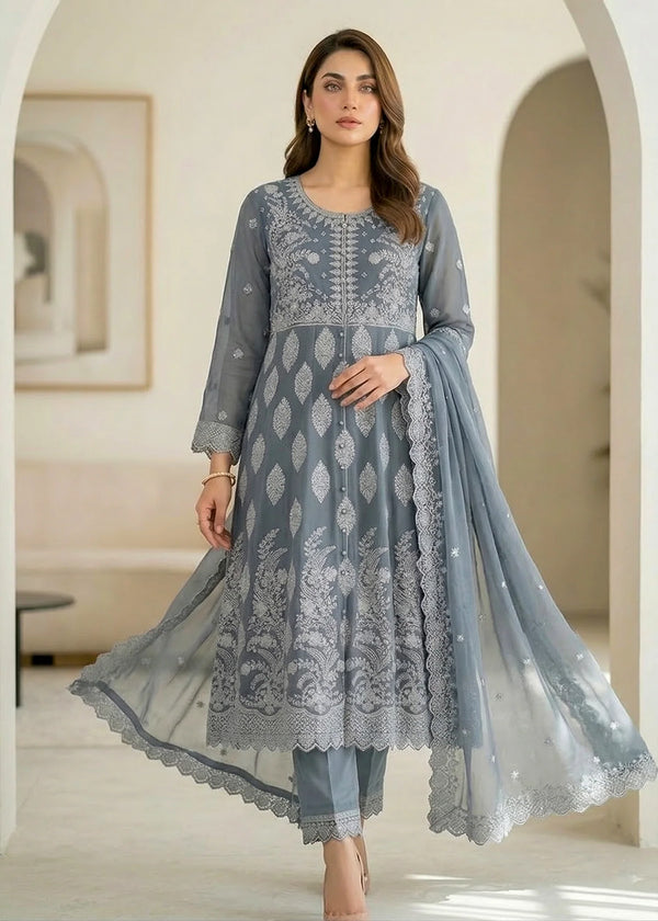 Noor-e-Silver – Light Grey Luxury Embroidered Chiffon 3PC pishwas Set