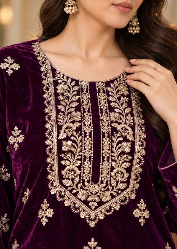 Imperial Amethyst – Luxe Velvet Ensemble